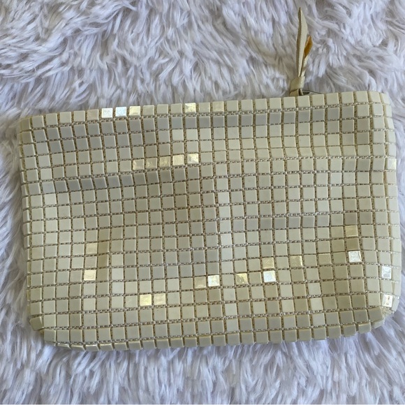 Vintage 1970s or 50s Regale Cream White Tile Clutch - Picture 1 of 5